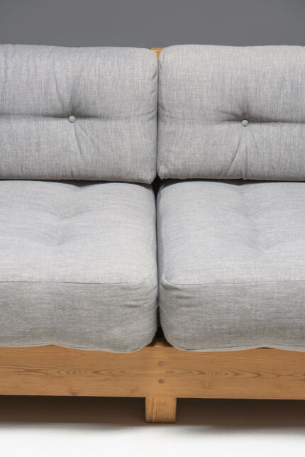 3322sofa-in-solid-pinegrey-cushions-4_1