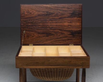 3351rosewood-sewing-table-by-ejvind-johansson-6