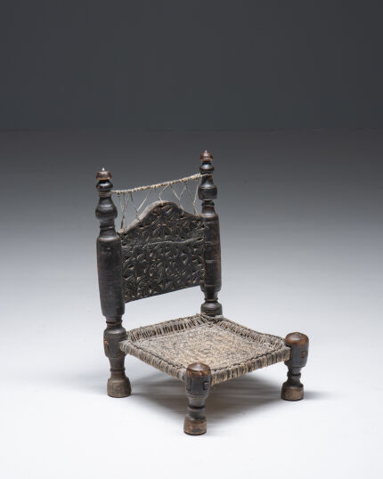 3510-nuristan-decorative-chair