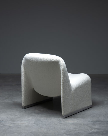 3526-3525pair-of-alky-chairs-in-white-boucle-giancarlo-piretti-4