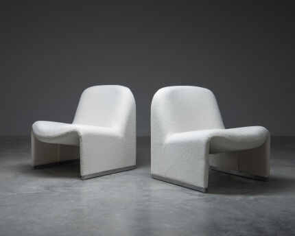 3526-3525pair-of-alky-chairs-in-white-boucle-giancarlo-piretti