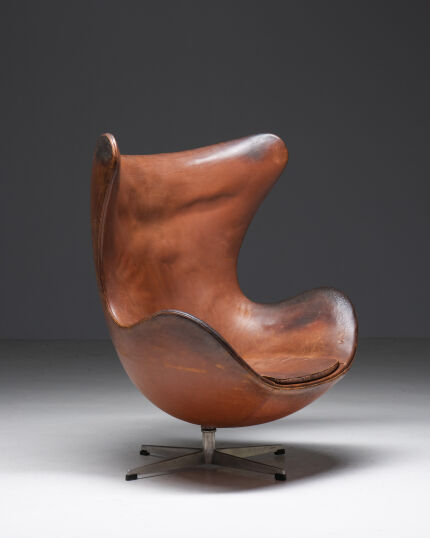 3536fritz-hansen-egg-chair-brown-leather-3