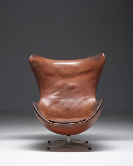 3536fritz-hansen-egg-chair-brown-leather-8
