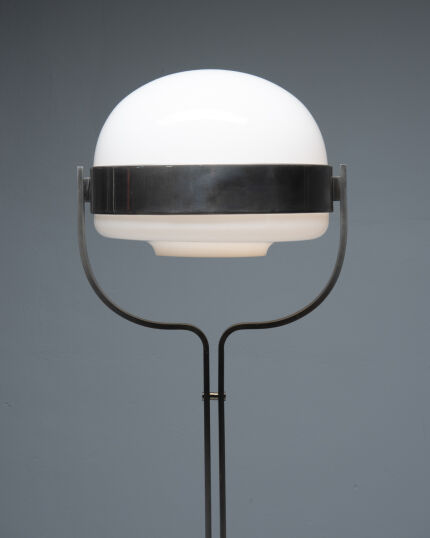 3584floor-lamp-plexi-shade-metal-base-5