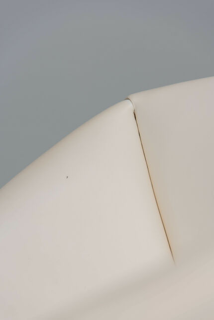 3710-cocco-chair-white-vinyl-16