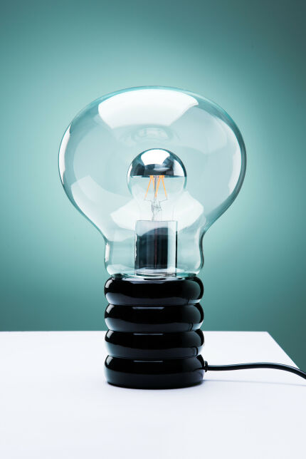 bulb-table-lamp-maurer1