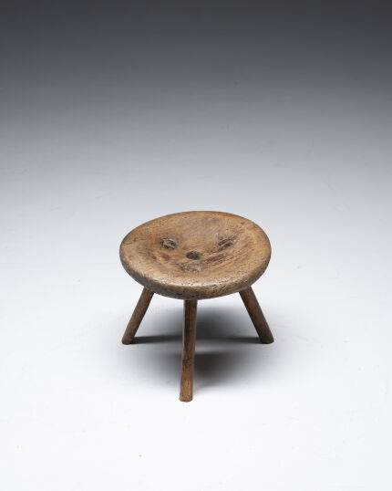 cs0203-legged-stool-2
