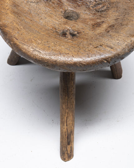 cs0203-legged-stool-8
