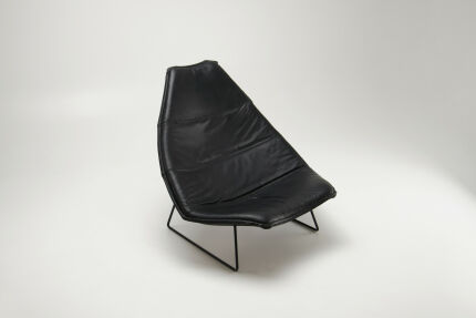 geoffrey-harcourt-artifort-geoffrey-harcourt-artifort-f585-sledge-chair-rare-base-03