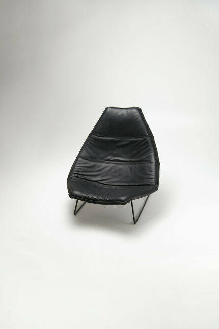 geoffrey-harcourt-artifort-geoffrey-harcourt-artifort-f585-sledge-chair-rare-base-07