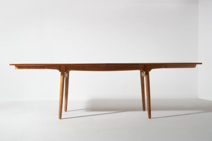 hans-wegner-table2