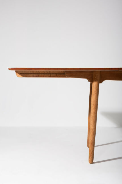 hans-wegner-table5