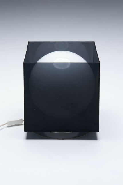 italian-table-lamp-acrylic-cube-inner-white-glass-sphere-60s1Pb9A