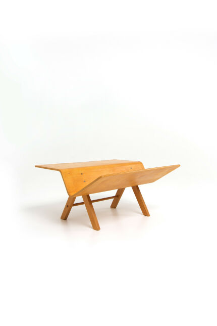 magazine-side-table-by-hein-stolle-4