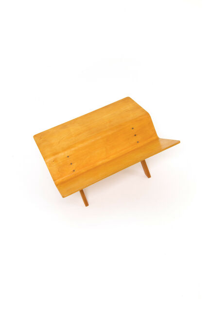 magazine-side-table-by-hein-stolle-5