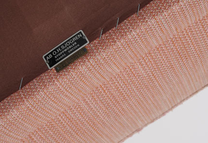 modestfurniture-vintage-0911-pink-sofa-carl-malmsten10