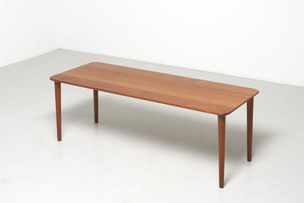 modest furniture vintage 1359 teak low table gustav bahus 02
