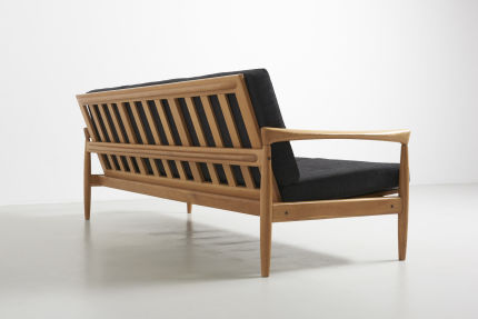 modest furniture vintage 1363 3 seat sofa oak 04