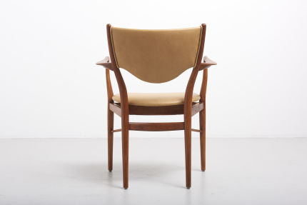 modestfurniture-vintage-1438-finn-juhl-armchair-bo-7206