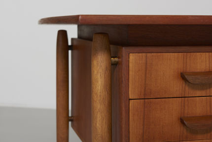 modest furniture vintage 1502 danish desk in teak with oak legs 10