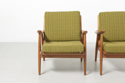 modestfurniture-vintage-1612-pair-easy-chairs-ash02