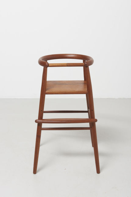 modestfurniture-vintage-1701-nanna-ditzel-children-chair-kold-savvaerk02