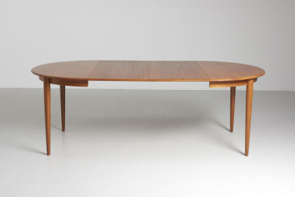 modest furniture vintage 1823 round dining table teak 06