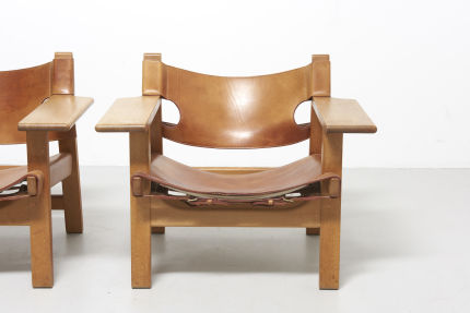modestfurniture-vintage-1951-spanish-chair-borge-mogensen03