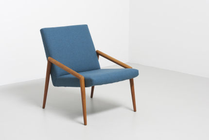 modestfurniture-vintage-1961-easy-chair-teak-round-armrest01