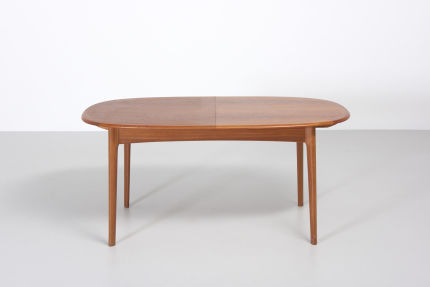 modestfurniture-vintage-2028-oval-dining-table-teak01