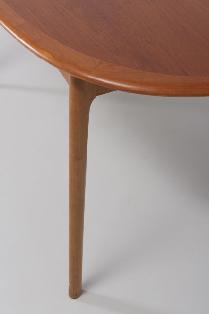 modestfurniture-vintage-2028-oval-dining-table-teak02