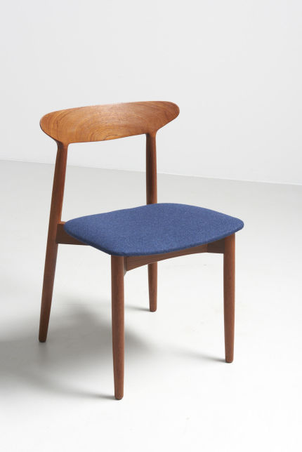 modestfurniture-vintage-2055-harry-ostergaard-dining-chairs-randers03