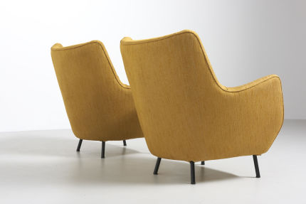 modestfurniture-vintage-2060-pair-easy-chairs-italy-195006