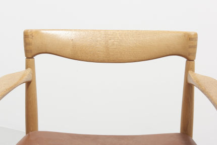 modestfurniture-vintage-2081-bramin-dining-chairs-oak10