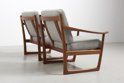 modestfurniture-vintage-2083-hvidt-molgaard-easy-chairs-fd13004