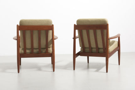modestfurniture-vintage-2121-grete-jalk-easy-chairs-france-son05