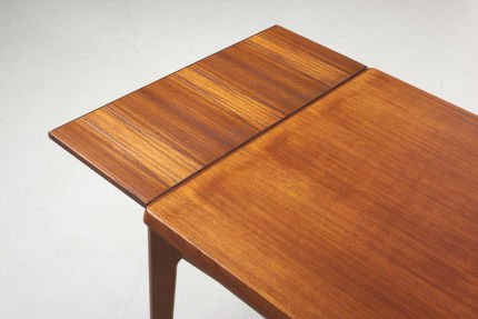 modestfurniture-vintage-2125-square-dining-table-henning-kjaernulf05