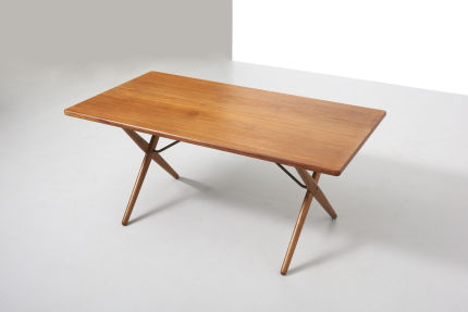 modestfurniture-vintage-2130-hans-wegner-crossleg-table-andreas-tuck-at-30301