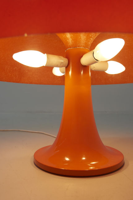 modestfurniture-vintage-2143-artemide-table-lamp-nesso-orange-fibreglass04