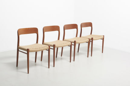 modestfurniture-vintage-2207-niels-moller-chairs-model-7502
