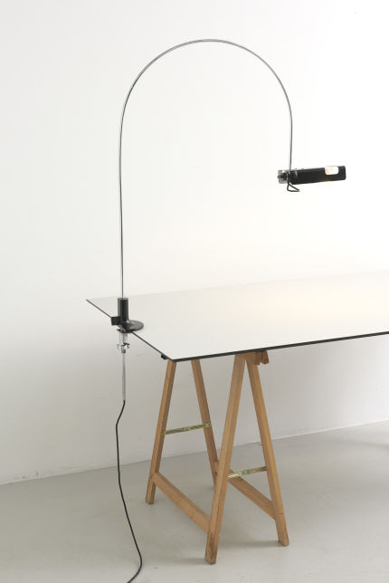 modestfurniture-vintage-2275-black-spider-table-lamp-joe-colombo-03