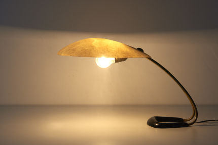 modestfurniture-vintage-2284-table-lamp-carl-auboeck-brass-fibreglass01