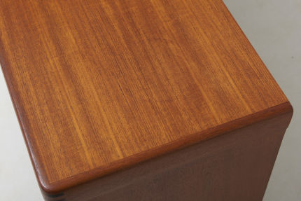 modestfurniture-vintage-2365-sideboard-teak-bramin-hw-klein11