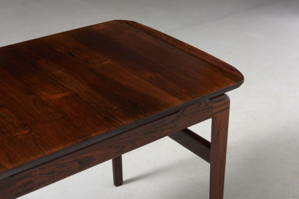 modestfurniture-vintage-2366-low-table-rosewood-hvidt-molgaard03