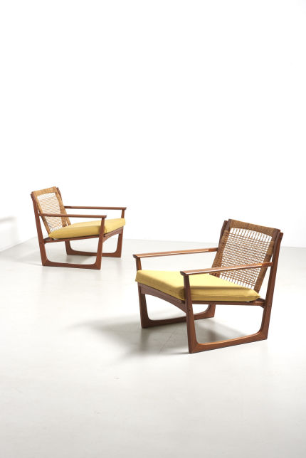 modestfurniture-vintage-2370-hans-olsen-easy-chairs-rattan-backrest-juul-kristensen12
