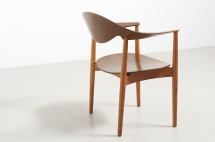 modestfurniture-vintage-2392-metropolitan-chair-fritz-hansen-ejner-larsen-aksel-bender-madsen08