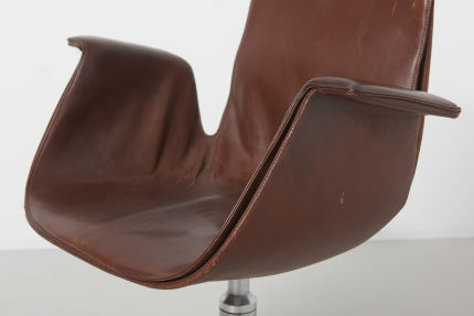 modestfurniture-vintage-2484-tulip-desk-chair-fabricius-kastholm-kill-international11