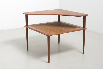 modestfurniture-vintage-2491-minerva-corner-table-hvidt-molgaard-france-son01