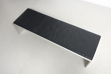 modestfurniture-vintage-2544-aluminium-bench-leather-cushion09