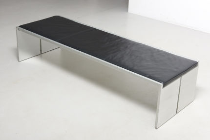 modestfurniture-vintage-2544-aluminium-bench-leather-cushion10